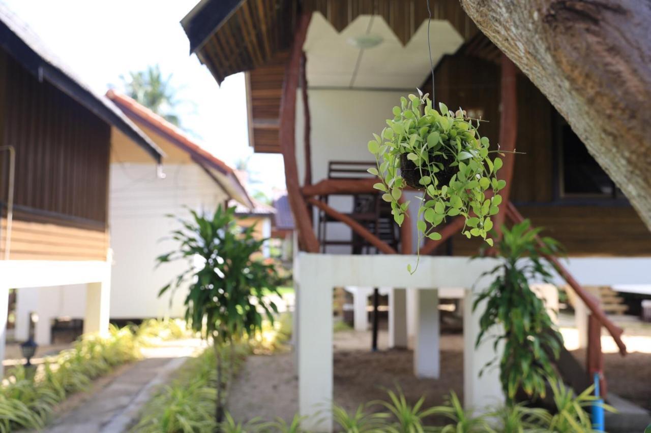 Shangrilah Bungalow Mae Nam Exterior photo